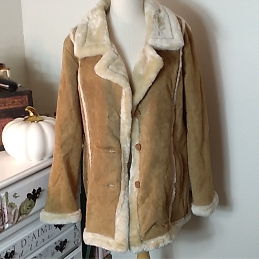 Red Ranch Woman’s Rancher style Yellowstone vibe